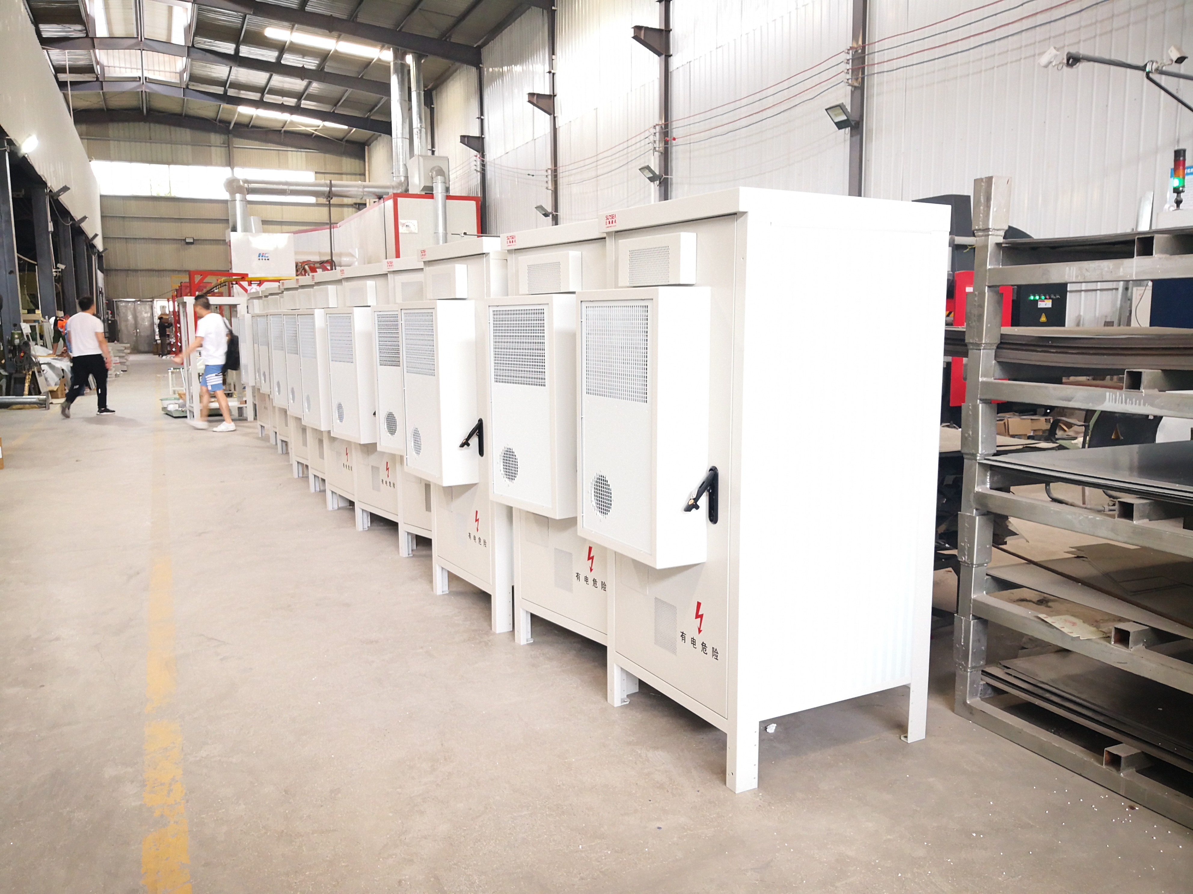 戶外一體化機柜訂單完成生產準備檢驗后發貨