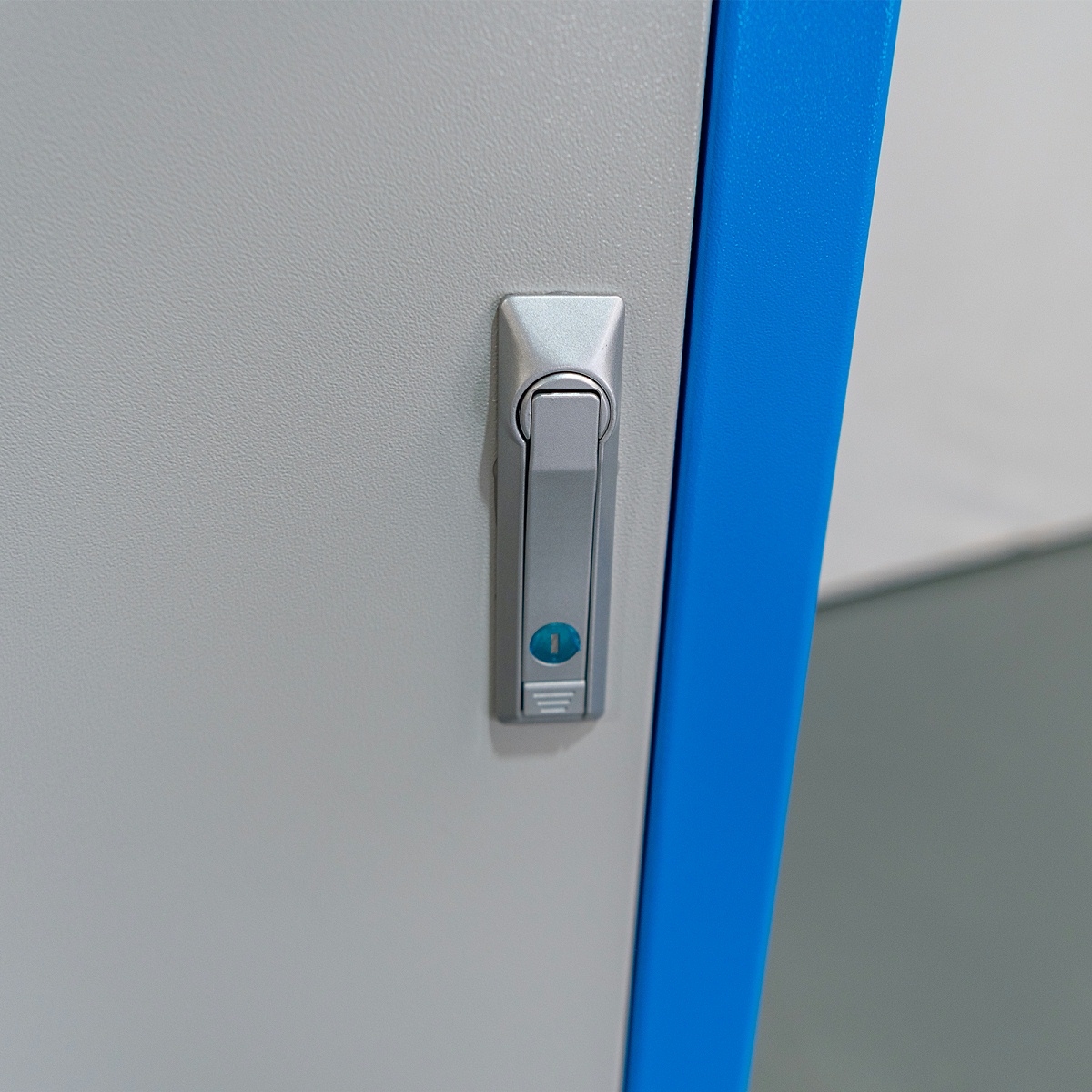 變頻電源設備柜6