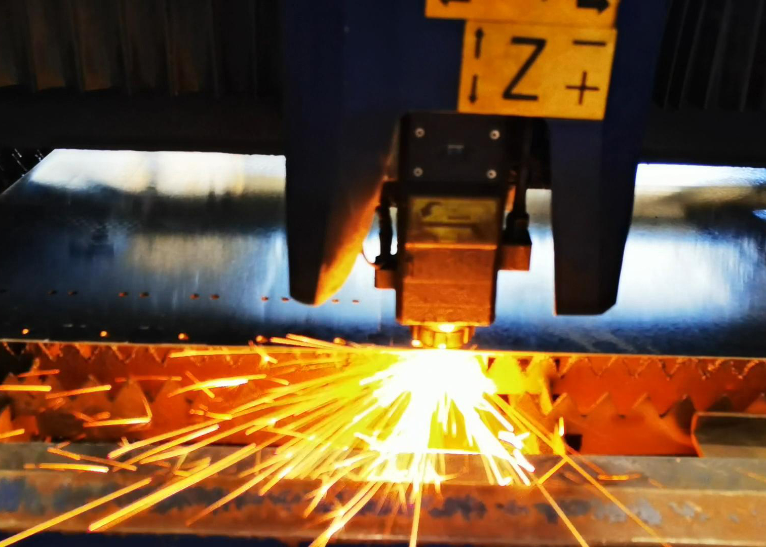 昆明最頂級鈑金加工廠家定制殼體全揭秘！