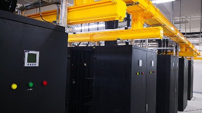 他這樣采購(gòu)網(wǎng)絡(luò)機(jī)柜及鋁合金走線架供貨時(shí)間只用了圖騰機(jī)柜的三分之一