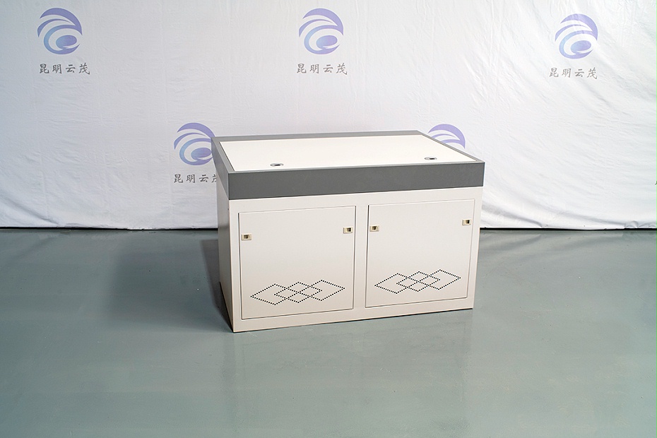 低價格監控操作臺