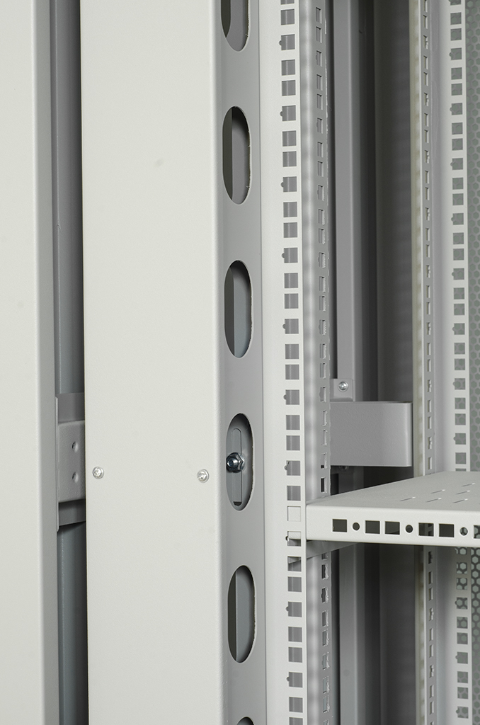 800寬服務器機柜灰色2