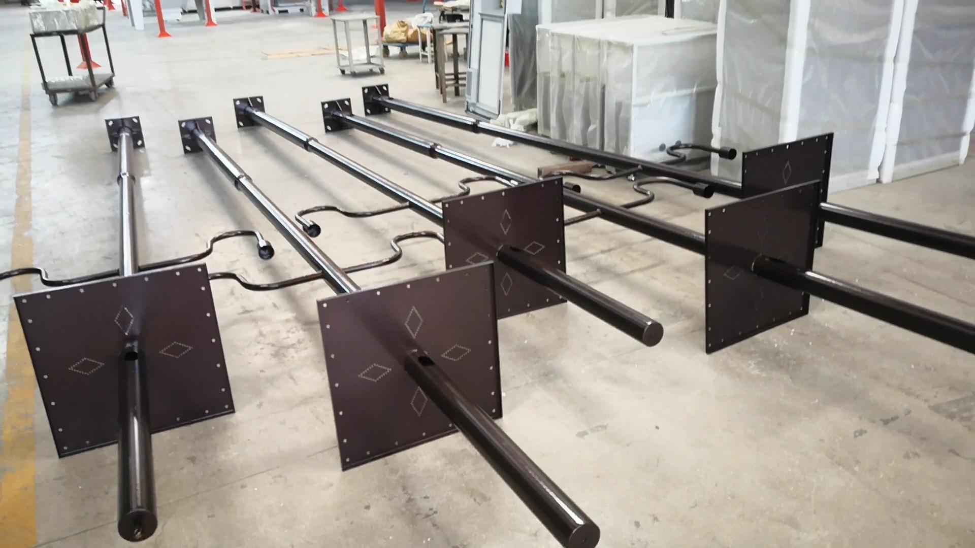 汽車漆質感的智慧燈桿定制交貨