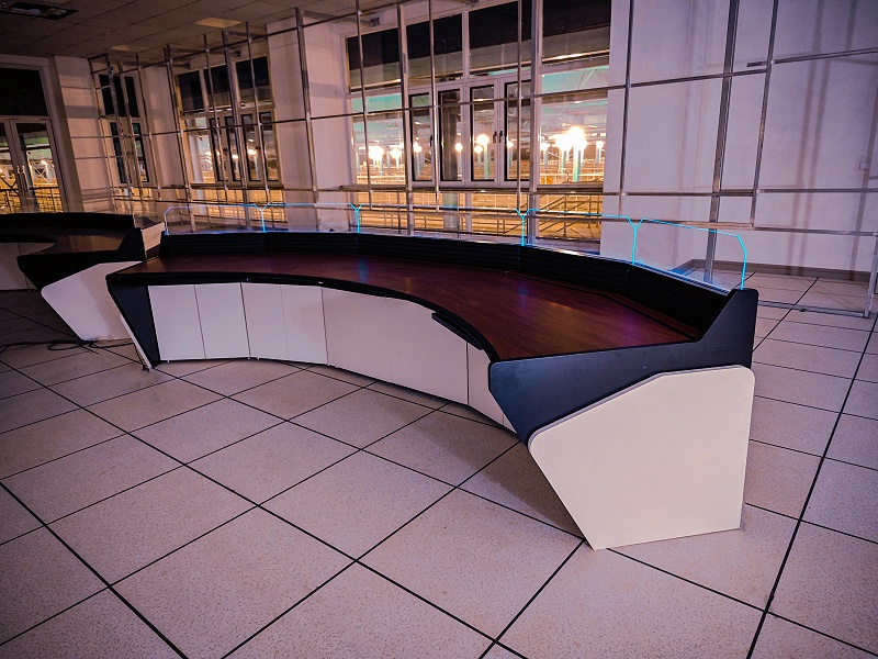 監(jiān)控操作臺(tái)